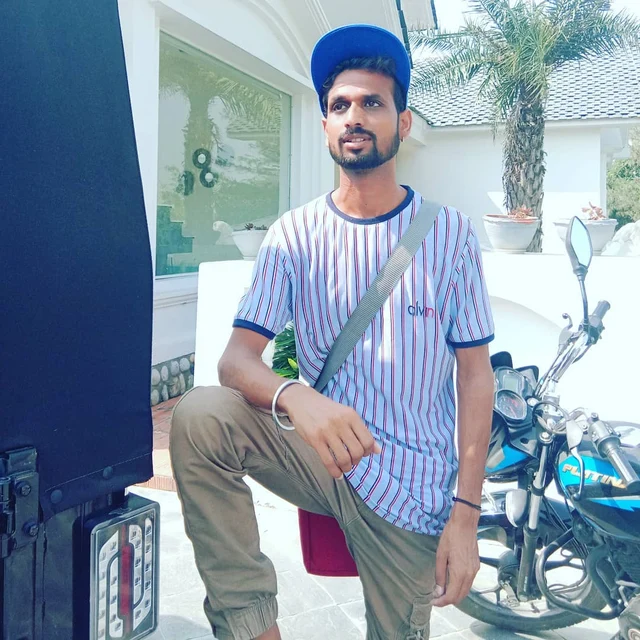 Solo portrait from Suraj Kumar’s personal collection, photograph 10.