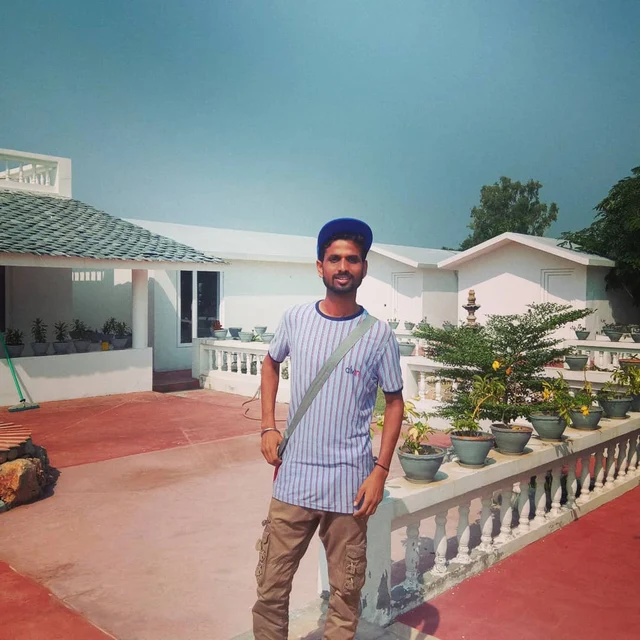Solo portrait from Suraj Kumar’s personal collection, photograph 11.
